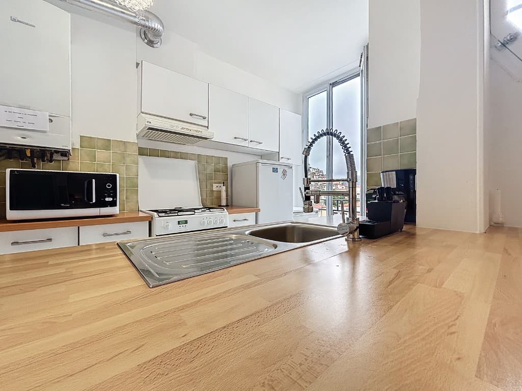 Equipped kitchen